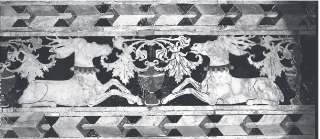Fig. 8 Antonio Federighi, Motivo decorativo con le cerve. Siena, Museo dell’Opera, Sala delle Statue.
