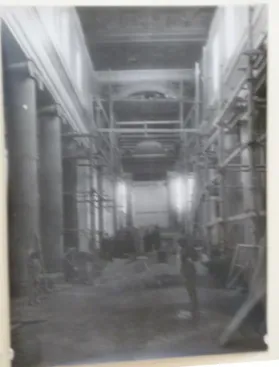 Figura 15. Lavori di innalzamento della navata centrale e costruzione dell’abside della Cattedrale della  Santissima Trinità, Campobasso (1927/1933) 