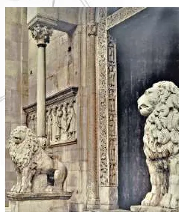 Fig. 6. Modène, cathédrale. Portail central de la façade. Détail du  rinceau habité des piédroits (© Ghigo Roli, Archives Franco Cosimo 