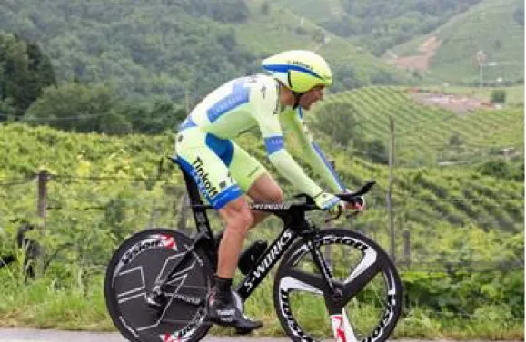 Fig. 3 cycling trough the vineyards landscape from Treviso to Valdobbiadene - Giro d’Italia 2015 