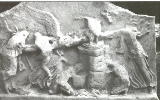 Fig.  5 -  Spremitura in un palmento rupestre, bassorilievo romano da Thaims, Francia  (da B RUN-POUX-TCHERNIA 2004)