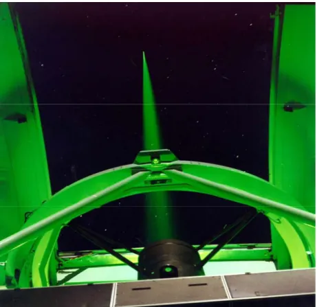 Figura 1.8: Test di lancio del maggio 2001 al telescopio William Herschel  di un laser Rayleigh di 5 W con frequenza tale da produrre luce verde 