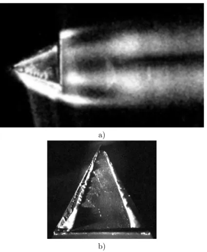 Figure 2.13 Flow visualizations performed with the laser sheet lying on the hori- hori-zontal plane at z/H = 1.