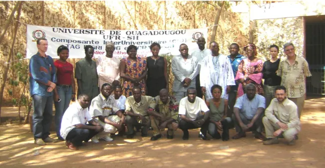 Figura 12. Il gruppo della CIU riunito a Ouagadougou (Burkina Faso) per il laboratorio  metodologico di Febbraio 2007 
