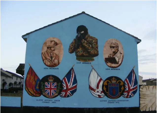 Fig. 11 Murales Hopewell crescent Lower Shankill dedicato ad alcuni gruppi paramilitari unionisti