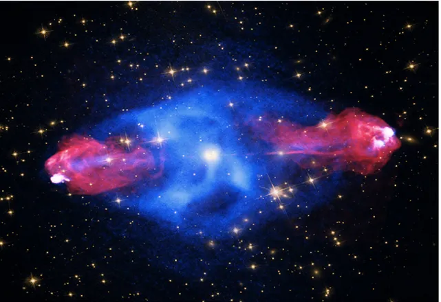 Figura 1.2: Cygnus A, radiogalassia situata nell’omonima costellazione. L’immagine mostra un gas di  raggi X, in blu (Chandra)