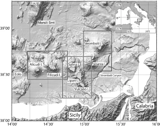 Fig. 1.1: Inquadramento geografico delle Isole Eolie, con indicazione dei tre settori in cui è  stato  suddiviso  l'arcipelago  (settore  ovest:  Alicudi  e  Filicudi;  settore  centrale:  Vulcano,  Lipari e Salina; settore est: Panarea e Stromboli)