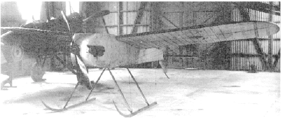 Fig. 34 - Rara foto scattata circa nel 1917 di un prototipo di un Aerial Targer in un hangar del Royal  Fliyng corps (Davide Migliore, 2013, modificata)