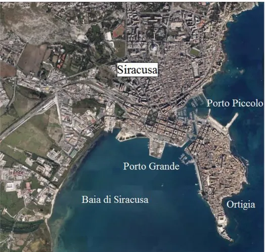 Figura 1.2: Immagine satellitare della città di Siracusa e della penisola di Ortigia (da  Google Earth) 