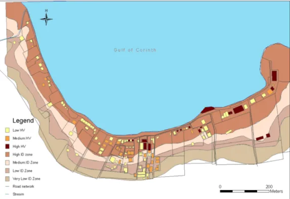 Figura 15: Esempio di mappa che mostra la Human Vulnerabiity (HV) e le Inundation Depth Zone  (IDZ) nel villaggio di Akoli, Golfo di Corinto