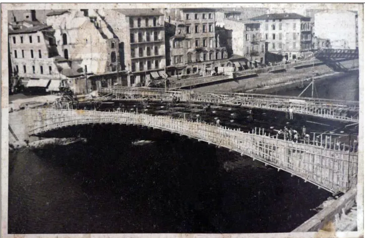 Fig. 6 : Ponte di Mezzo in costruzione senza centina. 