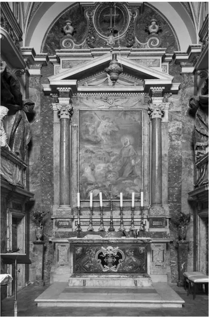 Fig. 4.3  Palestrina, Chiesa di Santa Rosalia nel Palazzo Colonna- Colonna-Barberini, interno e altare maggiore (la pala d’altare di  Francesco Reali è stata oggetto di restauro nel 2019).