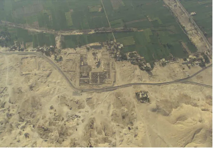 Fig. 1. Il Tempio di Milioni di Anni di Amenhotep II a nord del Ramesseum, visto da ovest   (© CEFB)