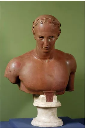 Fig. 3.b: Busto di sacerdote isiaco in marmo rosso. Venezia, Museo  Archeologico 