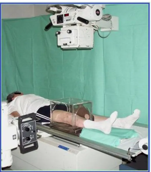 Figura 8  Sistema biplanare applicato per lo studio della protesi di ginocchio 