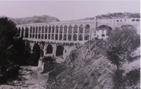 Figura 6 Acquedotto sul Ponte di Porta Cartara (Archivio Iconografico di Ascoli  Piceno) 