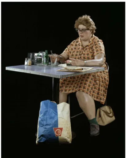 Figura	
   2-­‐	
   Woman	
   eating,	
   1971,	
   scultura	
   in	
   resina,	
   50	
   x	
   30	
   x	
   55	
   in.	
  