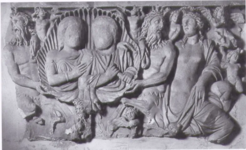 Figura 16 Sarcofago con centauri marini (Roma, S. Agnese fuori le Mura)