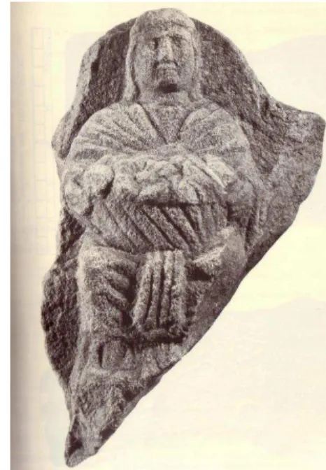 Fig. 3: Rilievo con Mater assisa recante canestro di frutta da Vindolanda (ripr. da ANRW, II, 18.1, 1986,   pl