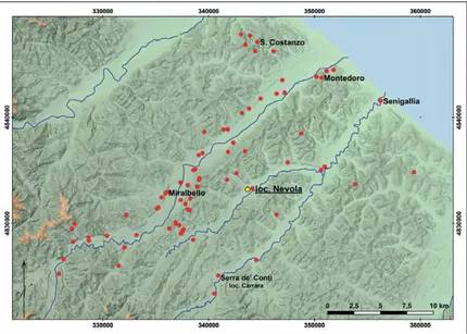 Fig. 1 – Il comprensorio delle valli dei fiumi Cesano, Nevola e Misa, e i siti di  età protostorica noti da ricognizioni di superficie e dalle fonti documentarie.