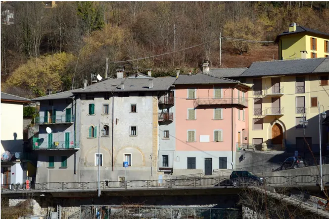 Figura 4. Averara (Bergamo). Immobili parzialmente utilizzati nel centro storico, 2018 (foto B