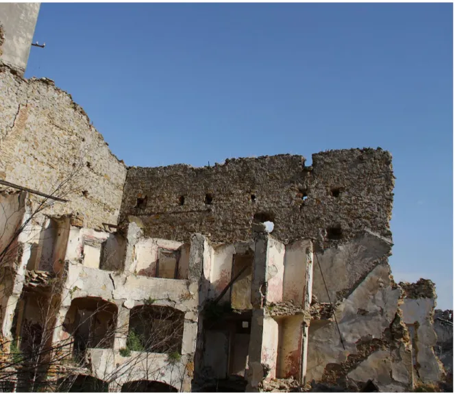 Figura 11. Ruderi di Poggioreale (Trapani),  vista sui resti del teatro comunale (foto F