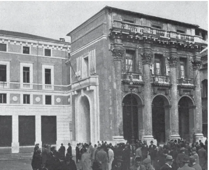 Figura 4. Vicenza, piazza delle Erbe, “completamento” della loggia palladiana e nuovo arengario
