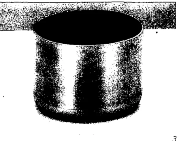 Foto 2 Disco di partenza, con diametro di 312 mm, ricavato mediante tranciatura, utilizzato per la realizzazione del corpo della teiera.