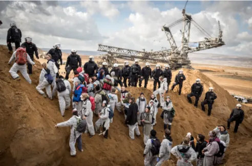 Fig. 5. Occupazione della cava RWE vicino all’Hambacher Forst, Germania 2018 #EndeGelaende flickr,  creative commons