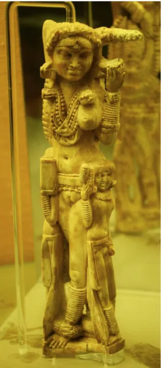 Fig.  1.  Statuetta  indiana  in  avorio  rinvenuta  a  Pompei, Napoli, Museo Archeologico Nazionale,  inventario  149425