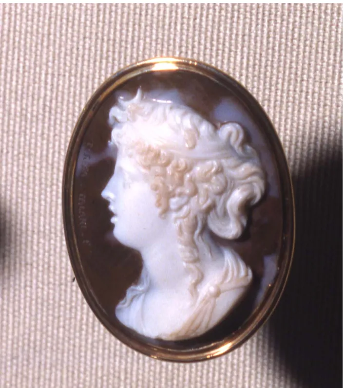 Fig. 8. Teresa Talani. Busto femminile di profilo con lunghi e folti capelli, coronati da un piccolo crescente lunare  (Diana? Lady Hamilton in veste di Diana?)