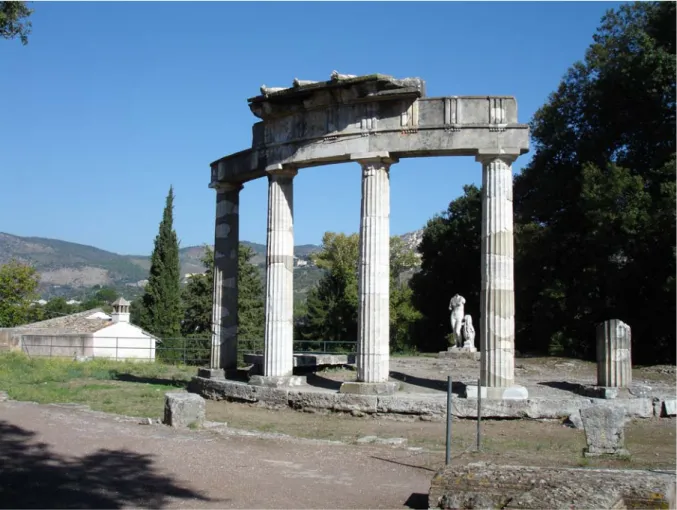 Fig. 14. Resti del Tempio di Venere Cnidia. 