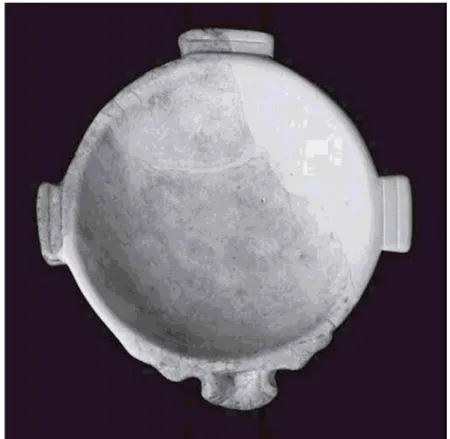 Fig. 7. Bacile/mortaio n. 4 (foto V. Albini, Università degli Studi di  Milano, Dipartimento di Scienze dell’Antichità, archivio)