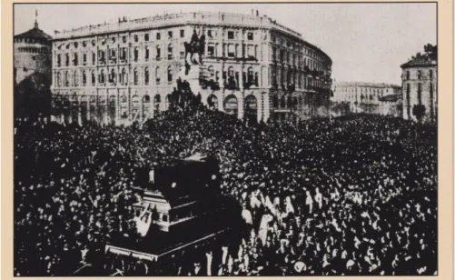 Fig. 8: Un momento del funerale di Verdi, a Milano in largo Cairoli. 