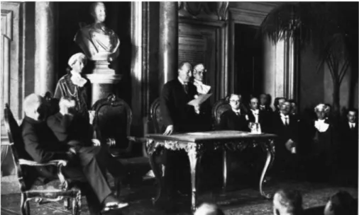 Figura 1. Inaugurazione ufficiale del Congresso al Campidoglio S. E. Benito Mussolini, capo del Governo, legge il discorso inaugurale