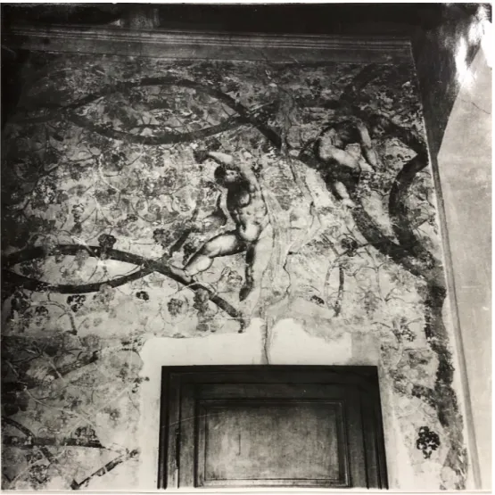 Fig. 3. Giulio Campi (attr.), Putto tra tralci di vite, fotografia d’epoca del castello di  Villachiara (Bs)