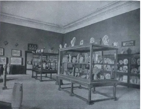 Fig. 1. Capua, Museo Campano, I piano, allestimento delle terrecotte architettoniche (Maiuri  1933, fi g