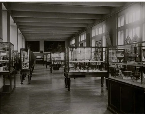 Fig. 7. Glass and china collection, Österreichisches Museum für Kunst und Industrie, 1949  (MAK-Bildarchiv)