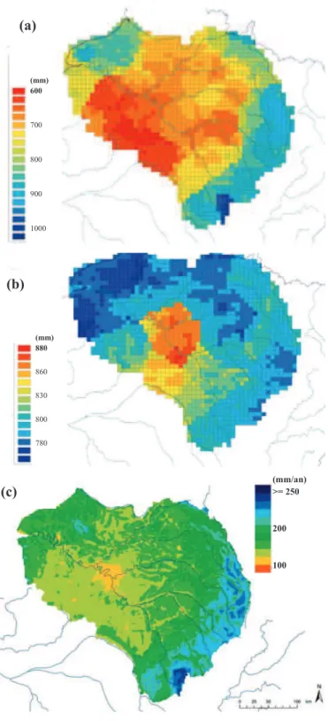Figure 2-1. Pluviométrie moyenne annuelle (a), ETP (b) et lame d’eau potentiellement infiltrée (c)  dans le bassin de la Seine (Viennot et al, 2011, Fascicule PIREN-Seine, 
