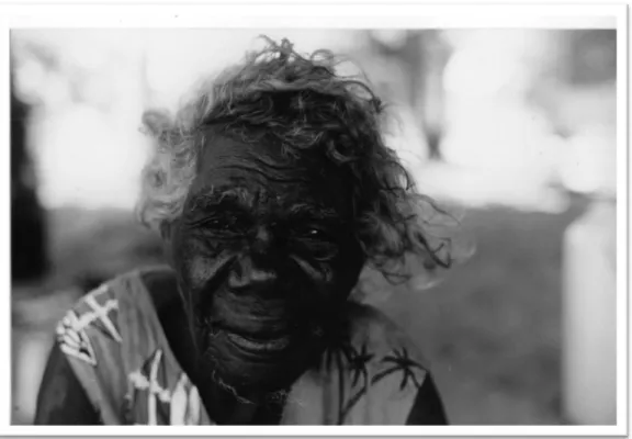 Figure 1: Laurie Baymarrwaŋa (1917-2014) at Murruŋga Island, with permission by Salome Harris (2006)