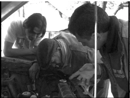Abb. 5: Rondando el motor: Der namenlose Besetzer, Tito Latita und Luis (von links) (VF 48:21’) 