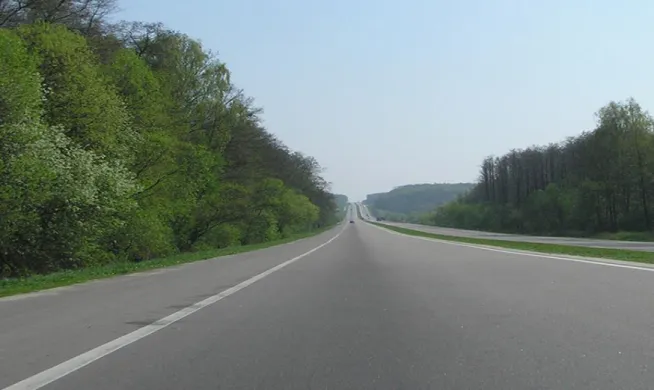 Foto  14:  Autobahn  S-11,  renoviert  mit  Hilfe  der  EU-Finanzierung  (eigene  Aufnahme  02.09.2015) 