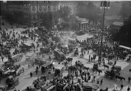 Abb. 3: Willy Römer, Verkehrsstreik. Blick auf den Potsdamer Platz, 01.07.1919 (Bild-Nr