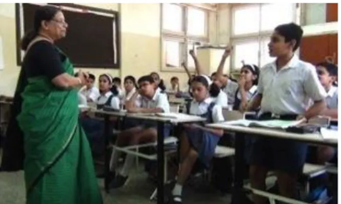 Foto  1:  Geographieunterricht  an  einer  englischspra- englischspra-chigen Schule in Pune, Indien (eigene Aufnahme)