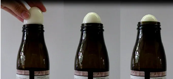 Abb. 4 -  Das Ei wird aufgrund des zunehmend entstehenden Unterdrucks in die Flasche gesogen.