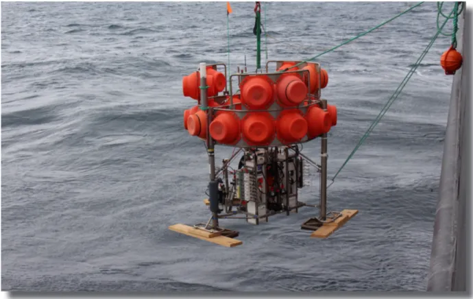 Figure 7.5.1.1 Deployment of the Benthic-Lander-System at an abyssal site (Foto: N. 