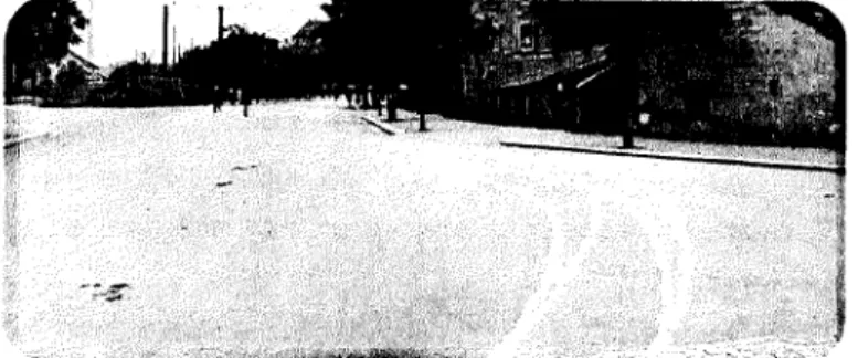 Abbildung  1  vom  Mai  1922  zeigt  den  Beginn  der  Spurenbe- Spurenbe-zeichnung  mit  Gips
