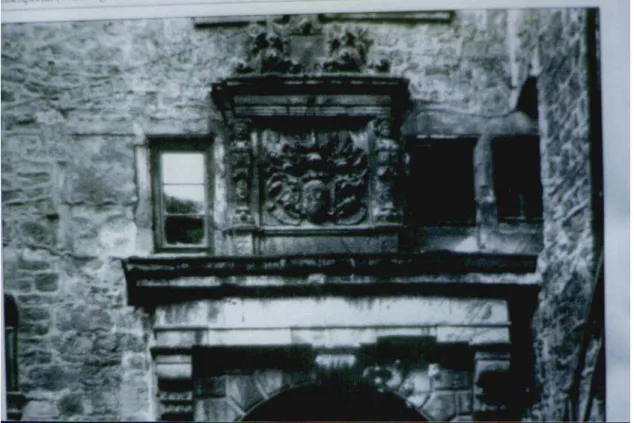 Abb. 20. Attika des Portals auf der Hofseite der Oberburg 