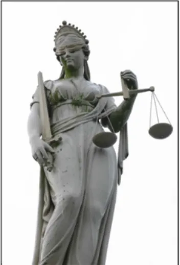 Figuur 2.4. Vrouwe Justitia [Foto: Belastingdienst] 