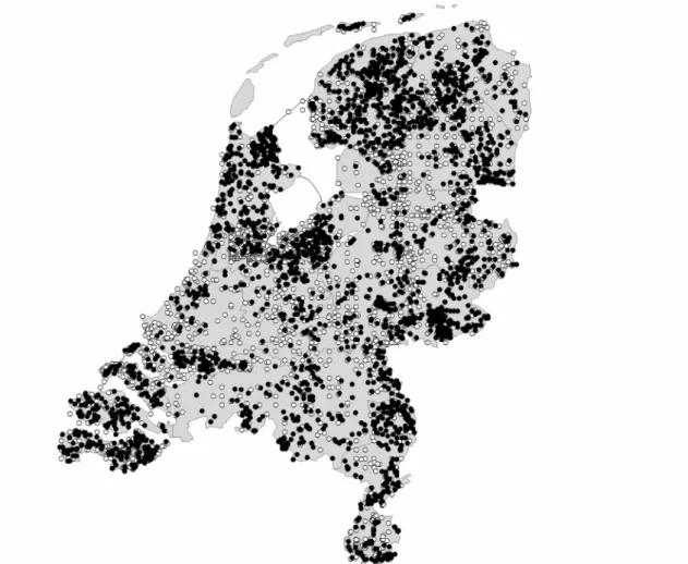 Figure 7. Distribution of Microtus arvalis in the Netherlands. White dots represent observational  data, black dots represent M